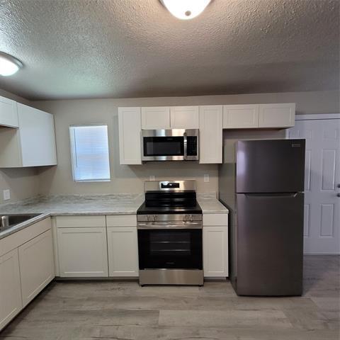 Building Photo - 209 W Purdom