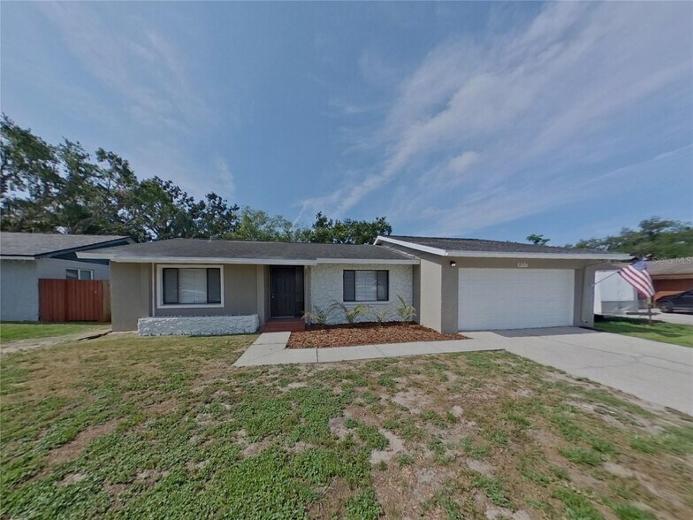 Primary Photo - 3717 Coppertree Cir