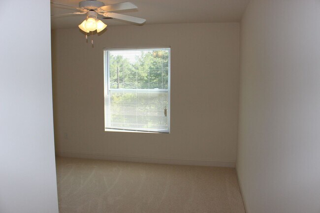 Building Photo - 1912-A/B Tabor Village Dr.