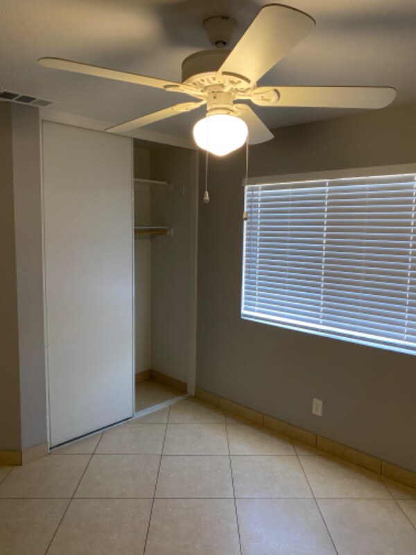 Building Photo - 419 Yarnell Dr