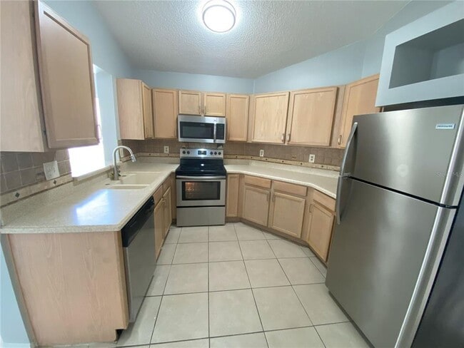 Building Photo - 368 Briar Bay Cir