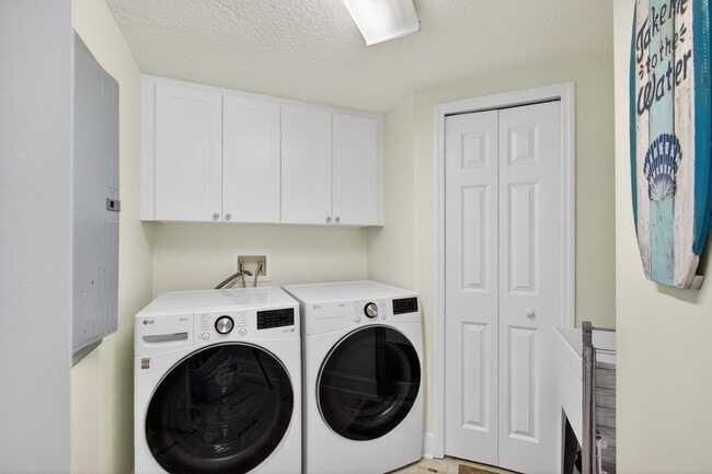 Building Photo - 221 Ocean Grande Blvd