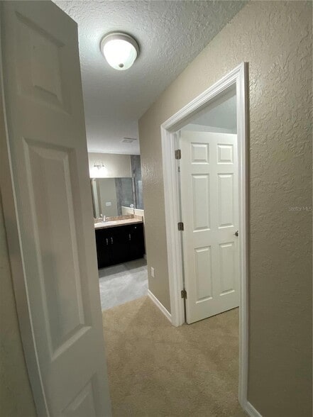 Building Photo - 745 Marion Oaks Manor