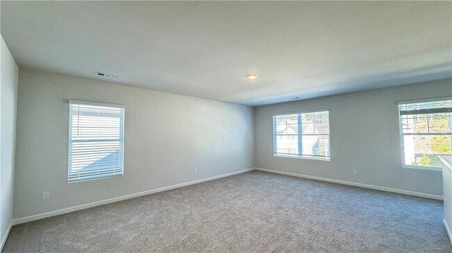 Building Photo - 841 HighGrove Wy