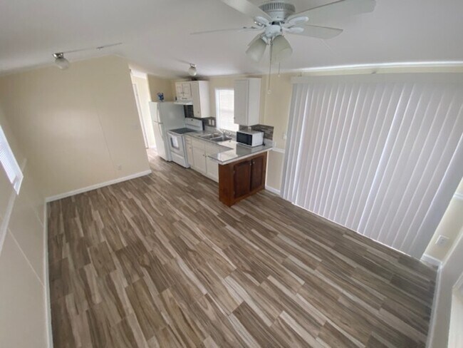 Building Photo - 4825 A1A S