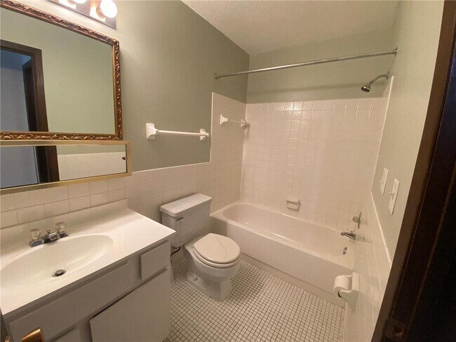 Building Photo - 7350 York Ave S