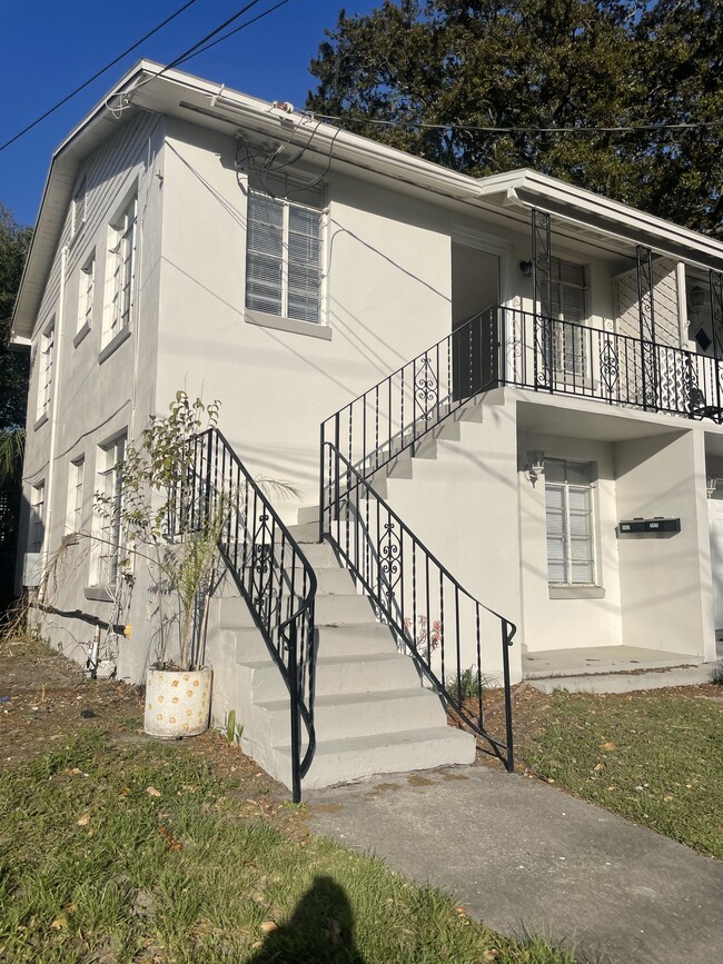 Building Photo - 1423 Cherry St