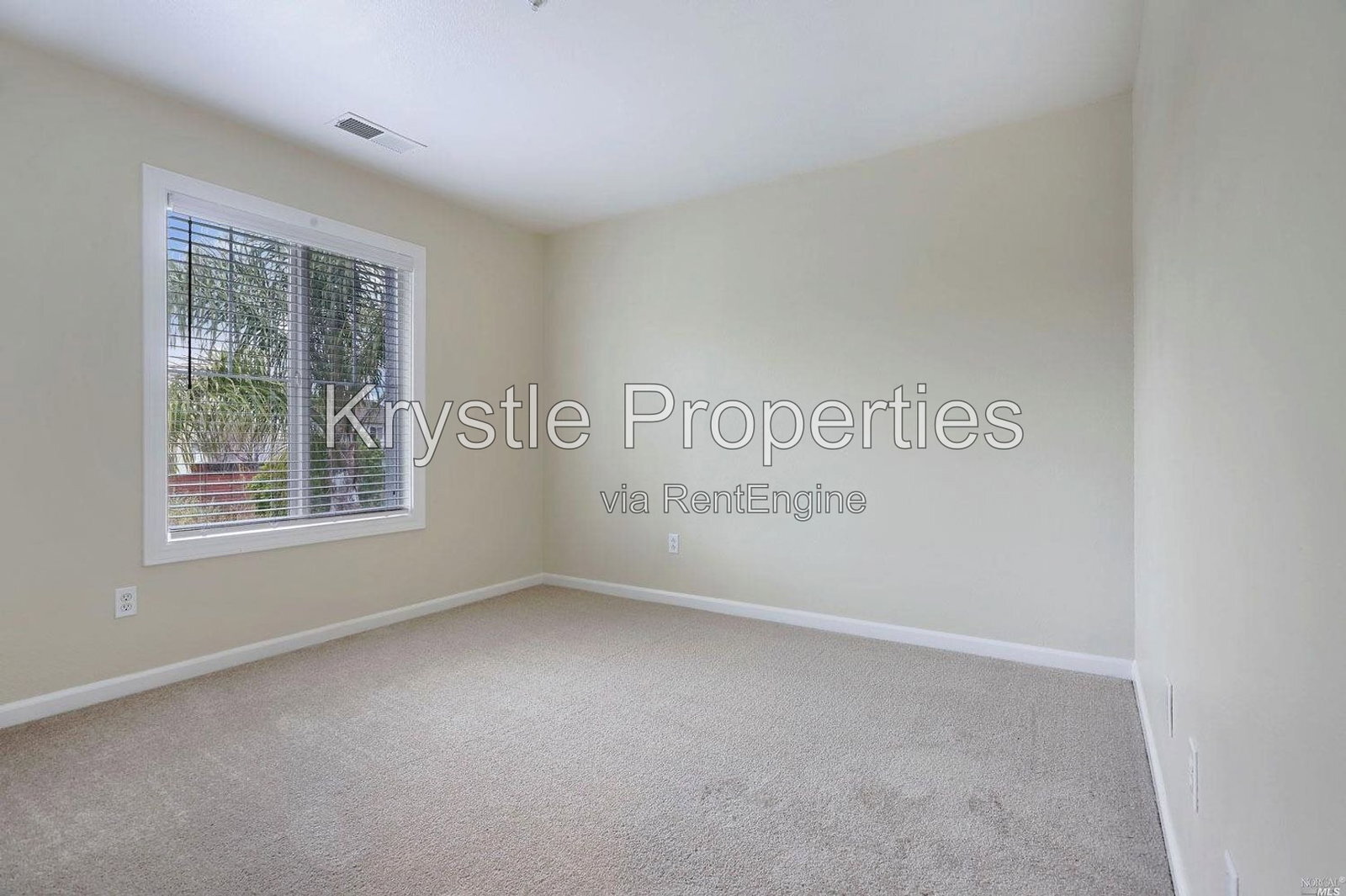 Building Photo - 700 Westpark