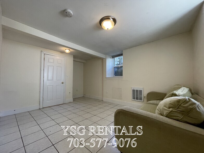 Building Photo - 8 Alleghany St