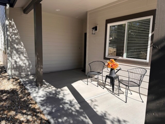 Building Photo - 620 Prescott Heights Dr