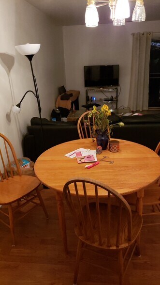 Building Photo - 2420 Ridge Rd