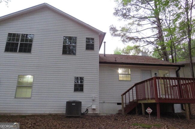 Building Photo - 2060 Bedford Ct