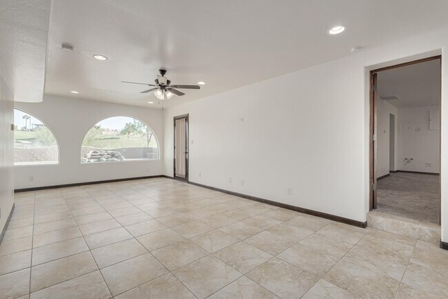 Building Photo - 16915 E Jacklin Dr