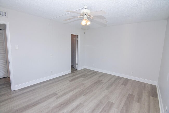 Building Photo - 1401 S Federal Hwy