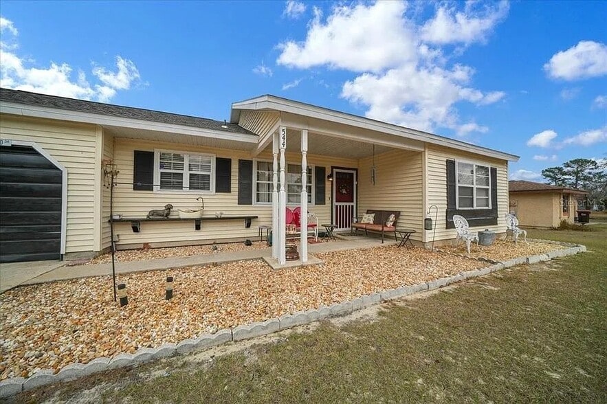 Building Photo - 544 Silver Course Cir