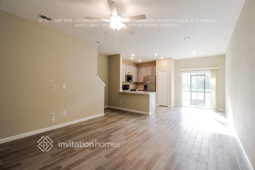 Building Photo - 13290 Shore Grass Dr