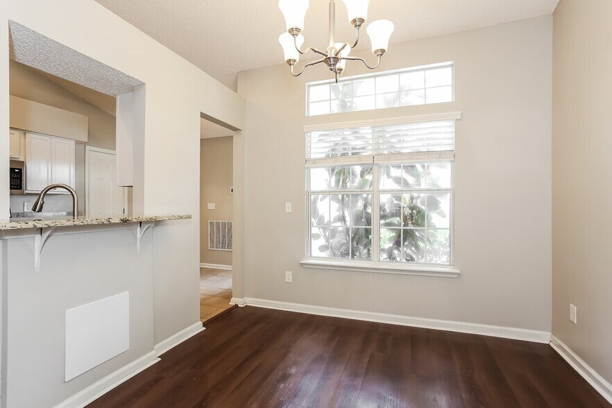 Building Photo - 3123 Olde Sutton Parke Dr