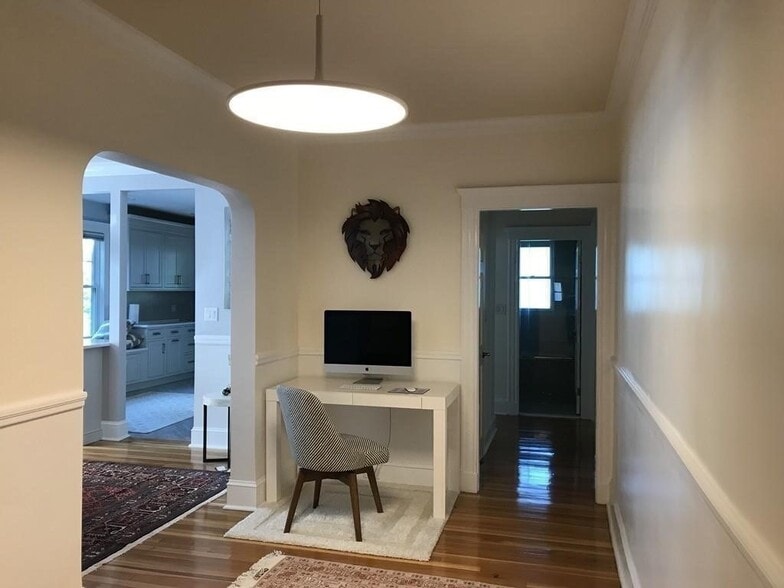 Building Photo - 237 Winchester St