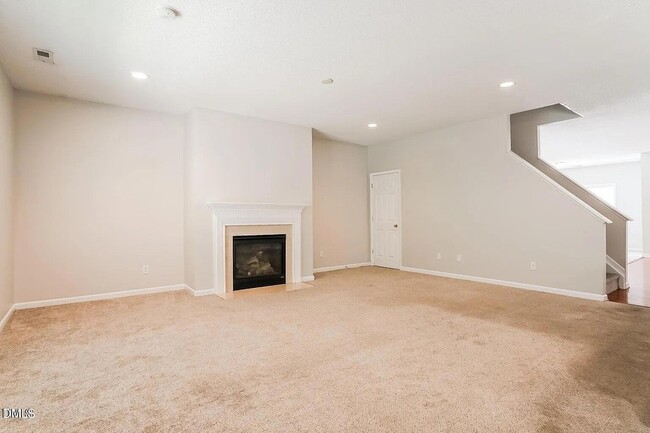 Building Photo - 4443 Karlbrook Ln