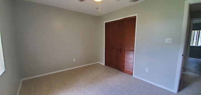 Building Photo - 2-Bedroom, 2-Bathroom Home, Orlando/Waterf...