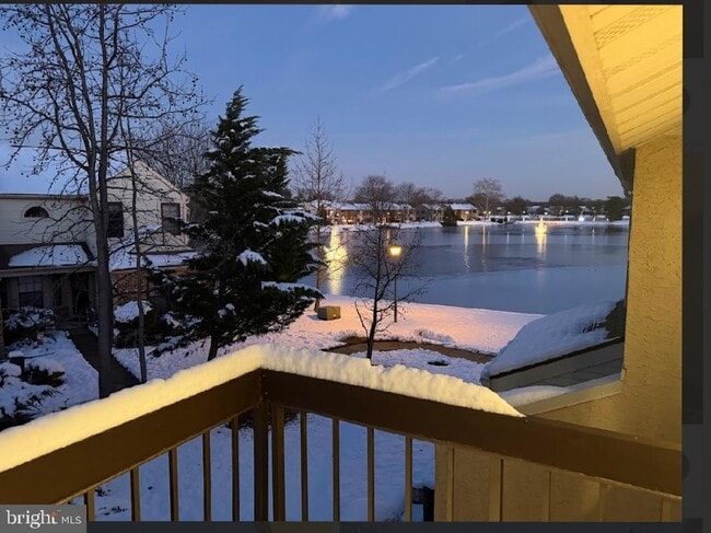 Building Photo - 13 Tulip Ct