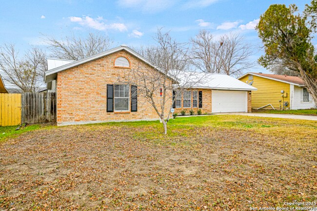 Building Photo - 8427 Glen Ct