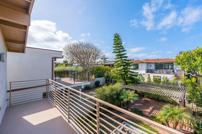 Building Photo - Beautiful Manhattan Beach Rental Home!