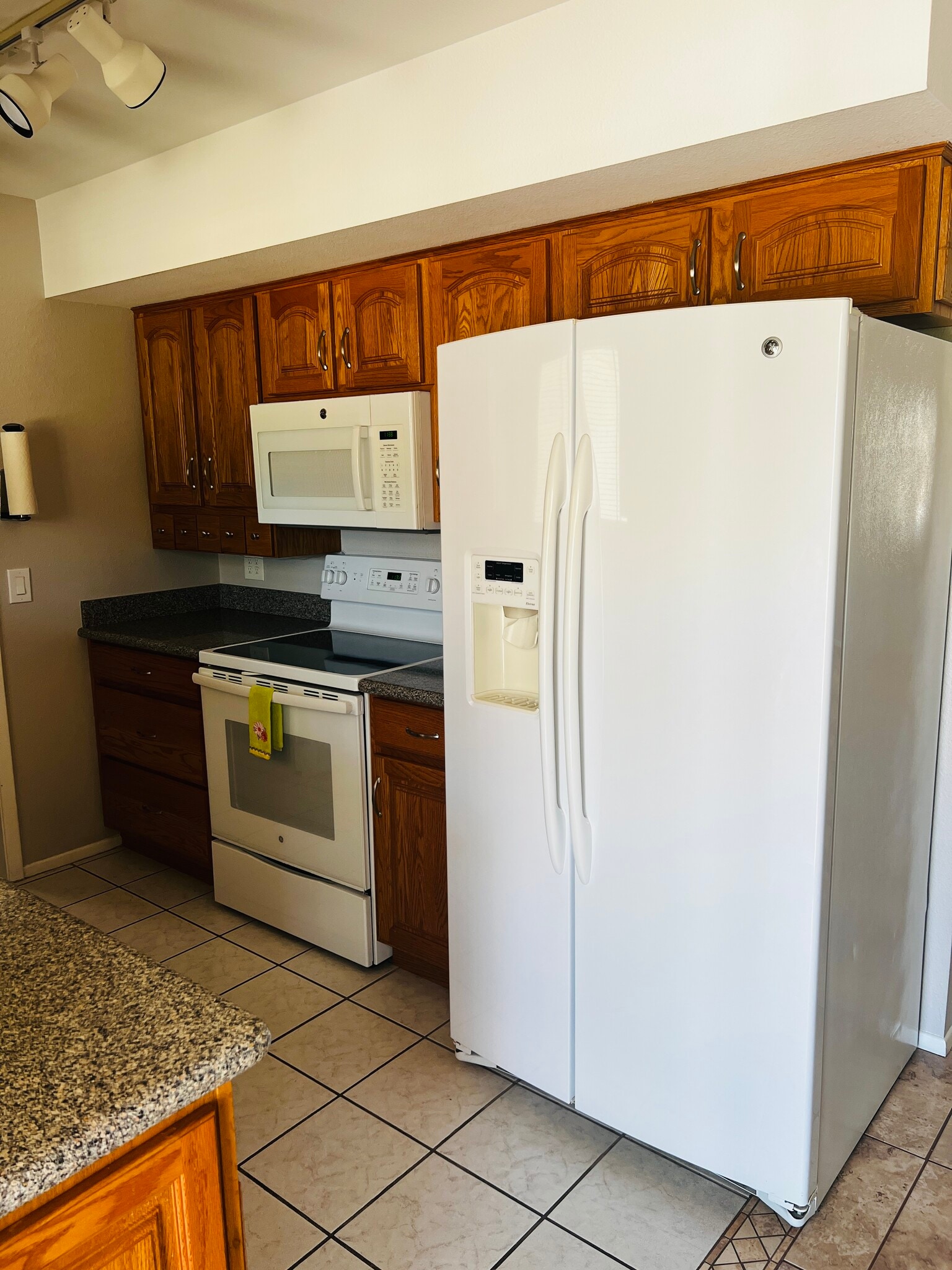 Building Photo - 810 Leisure World