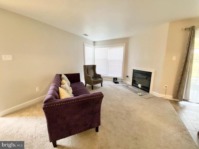 Building Photo - 167 Andover Pl