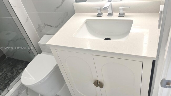 Building Photo - 3701 N Country Club Dr