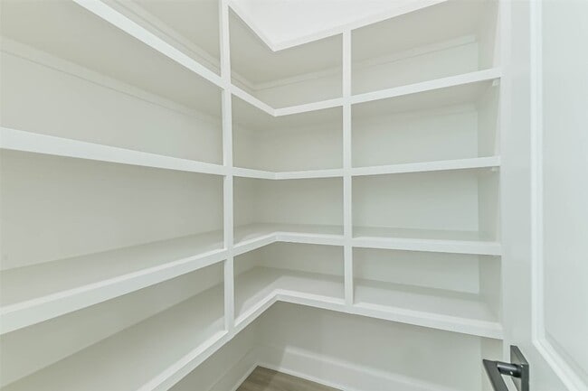 Building Photo - 5703 Balbo St