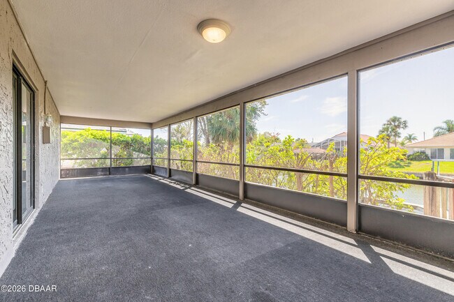 Building Photo - 10 Cormorant Ct