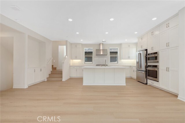 Building Photo - 306 Chorus