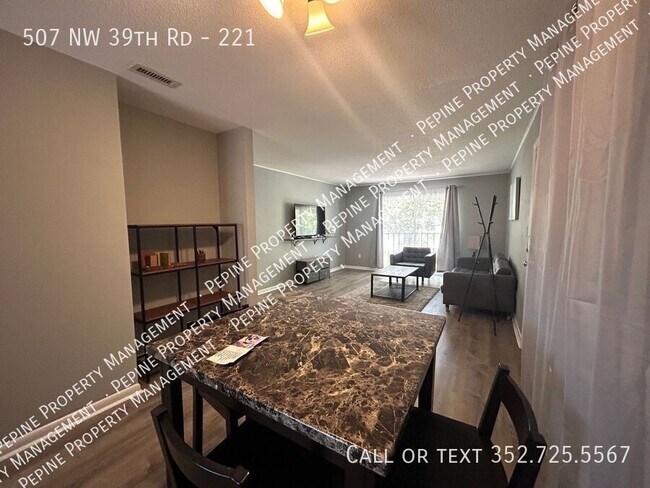 Building Photo - 507 NW 39th Rd