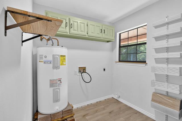 Building Photo - 9400 Live Oak Ln
