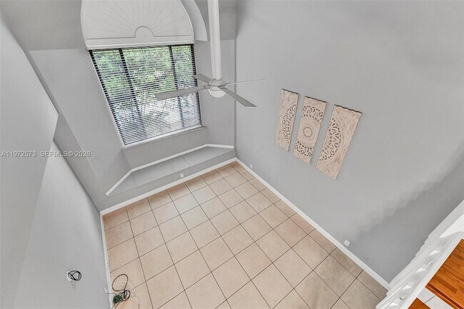 Building Photo - 15575 N Miami Lakeway