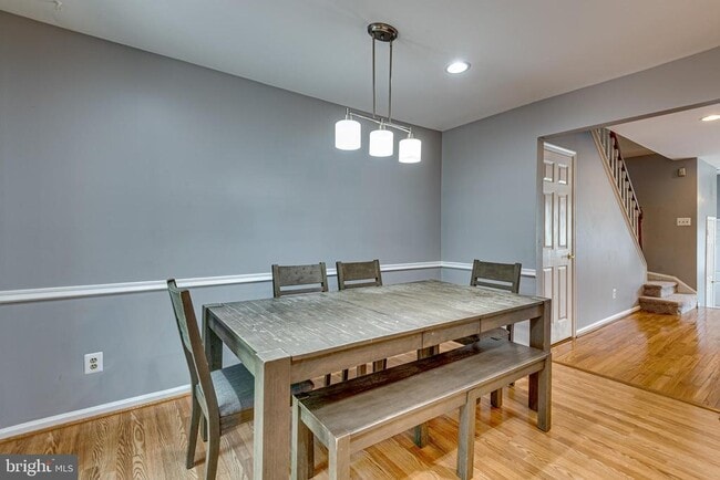 Building Photo - 8508 Blue Bird Woods Ct