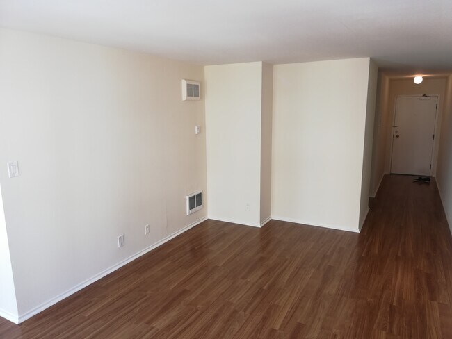 Living Room - 1245 Kearny St