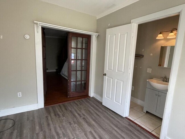 Building Photo - Move-In Special: 3 Bed, 2 Bath Victorian Home in Newport, PA!