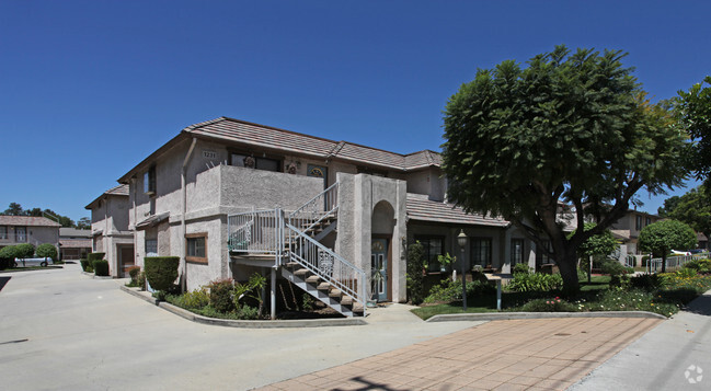 Primary Photo - Charter Oaks