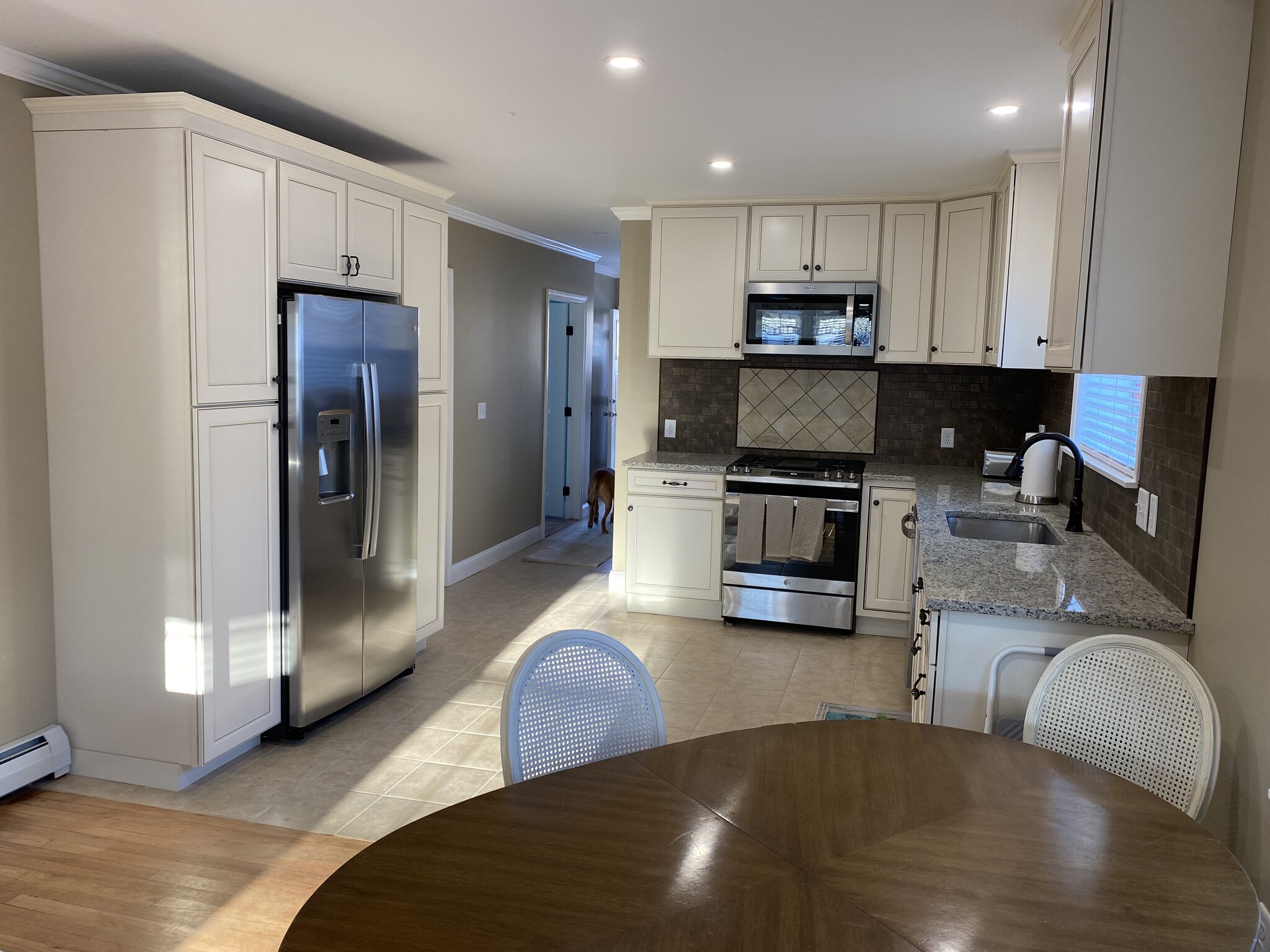 upstairs kitchen - 321 Turner St