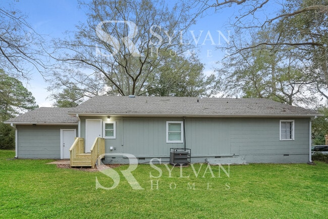 Building Photo - The Lifestyle You Deserve.