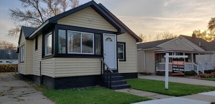 Building Photo - Beautiful 3-Bedroom Home in the Heart of Clawson