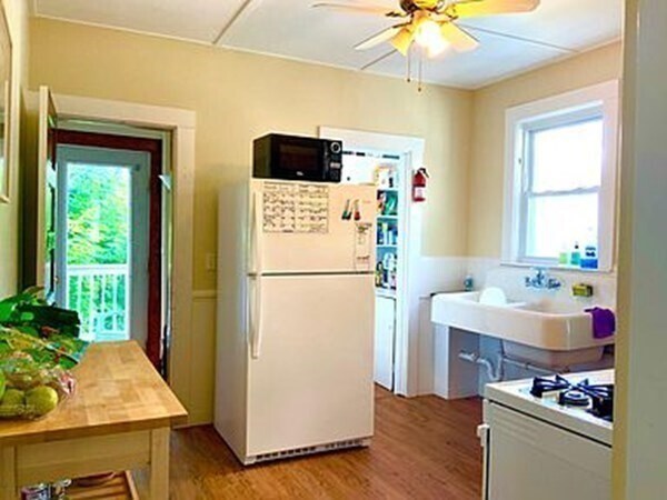 Building Photo - 33 Ossipee Rd