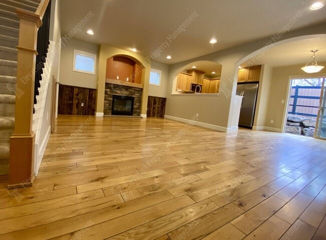 Building Photo - 3-BR Craftsman Home in NW Bend- Boyd Acres