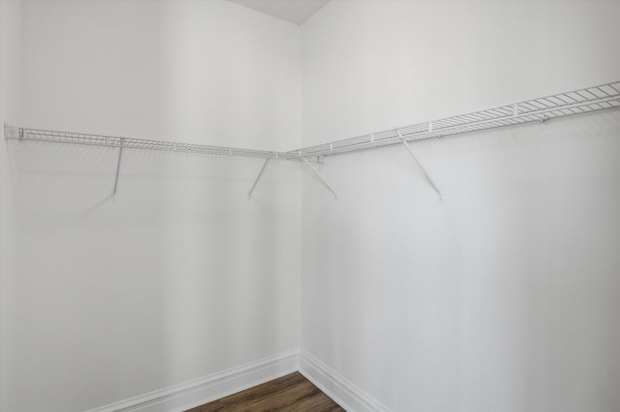 Building Photo - 2936 W Palmer St