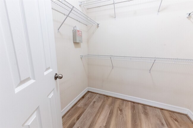 Building Photo - 11510 Alcott Dr