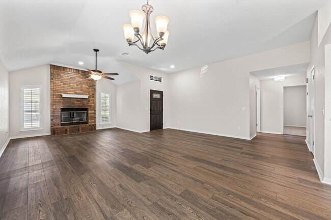 Building Photo - Two reasons to stop scrolling: the schools and the bathrooms. 3/2/2 Home in Putnam City Northaven...