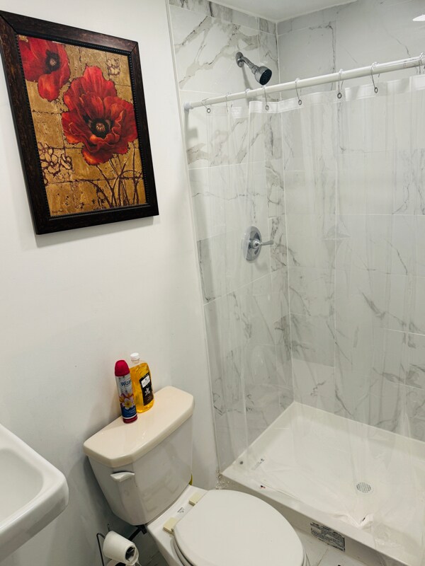 Building Photo - 3712 Parkside Dr
