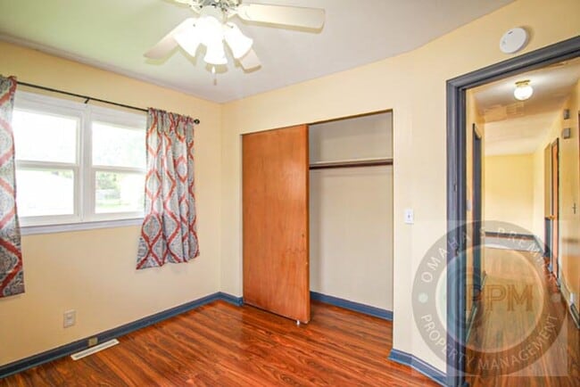 Building Photo - 3 Bedroom / 1 Bath Home Minutes from Hartm...